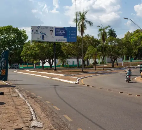 Localizado na Rotatória da Av. VP-8, Gagumba, Nova Marabá,  Marabá – PA.