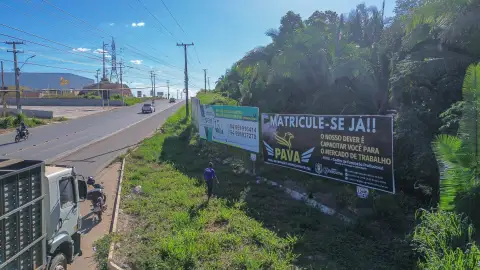 Br. 230. Saida de Marabá, sentido Cidade Jardim, Frente . a Faculdade Pitagora Marabá - PA