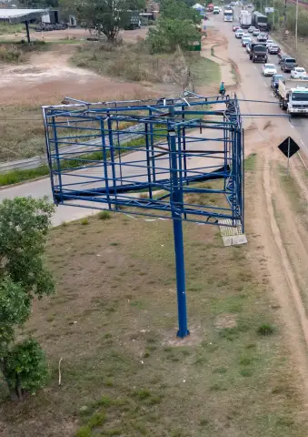 Localizado na PA 150, Próx. a Ponte Rodoferroviária no Bairro Nova Marabá, em Marabá – PA.