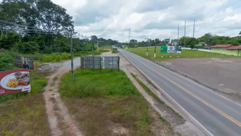 Rodovia PA-150, Entrando em Marabá, Frente ao Parque Agropecuária, Marabá Pará.