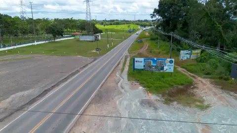 Rodovia PA-150, Entrando em Marabá, Frente. ao Parque Agropecuária, Marabá Pará.