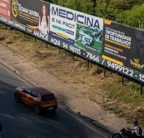 Localizado frente ao semáfaro na Folha 33, no Núcleo Nova Marabá,