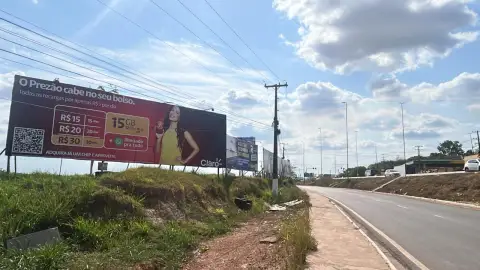 Localizado após o semáforo na Folha 33, no Núcleo Nova Marabá,