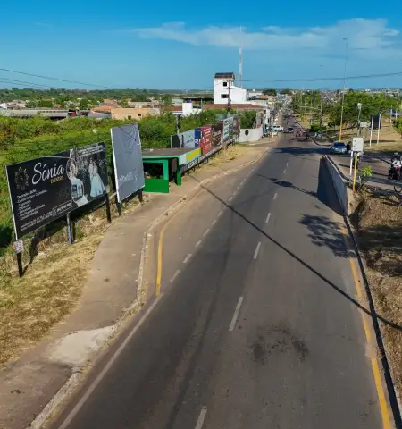 Localizado após o semáforo na Folha 33, no Núcleo Nova Marabá,